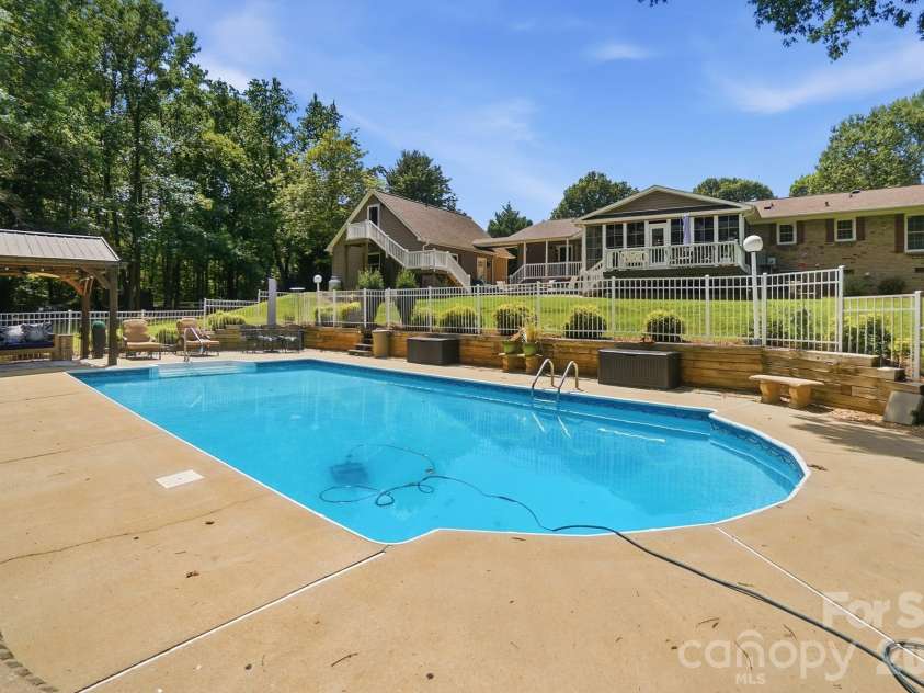 107 Mistywood Drive, Mount Holly, NC 28120.  MLS# CAR4400826, YatesRealty ID 36827. 