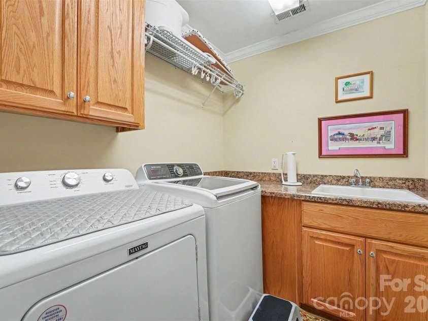 563 Marigold Drive, Kannapolis, NC 28083.  MLS# CAR4401895, YatesRealty ID 36828. Laundry Room