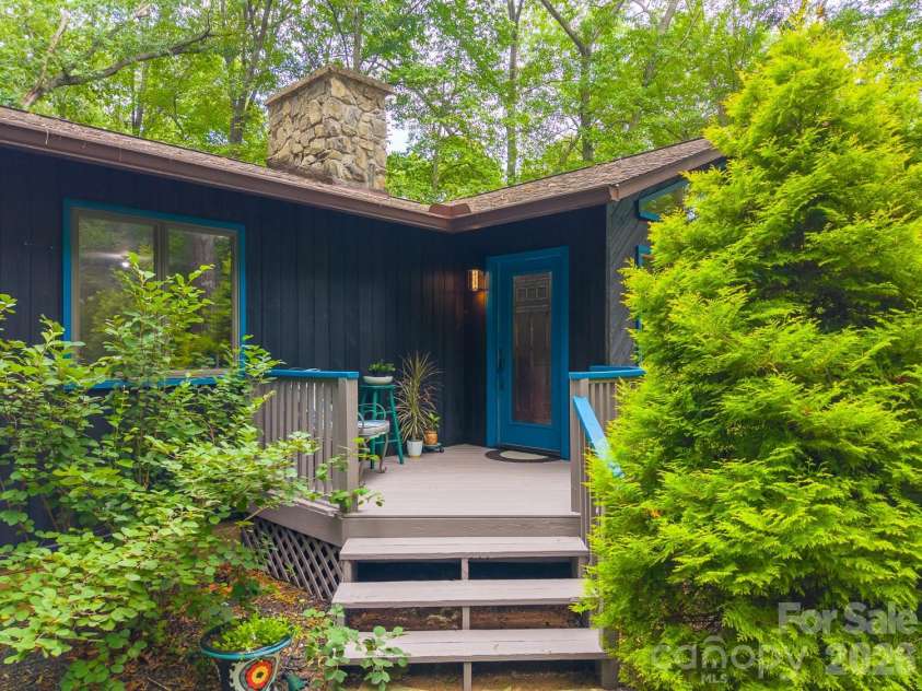 278 Crocus Lane, Sylva, NC 28779.  MLS# CAR4402695, YatesRealty ID 36829. 
