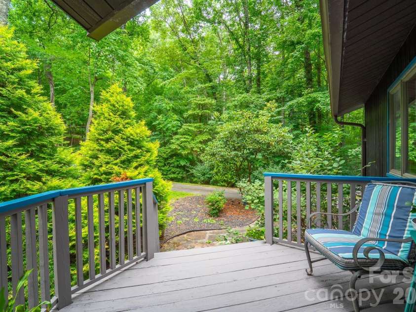 278 Crocus Lane, Sylva, NC 28779.  MLS# CAR4402695, YatesRealty ID 36829. 