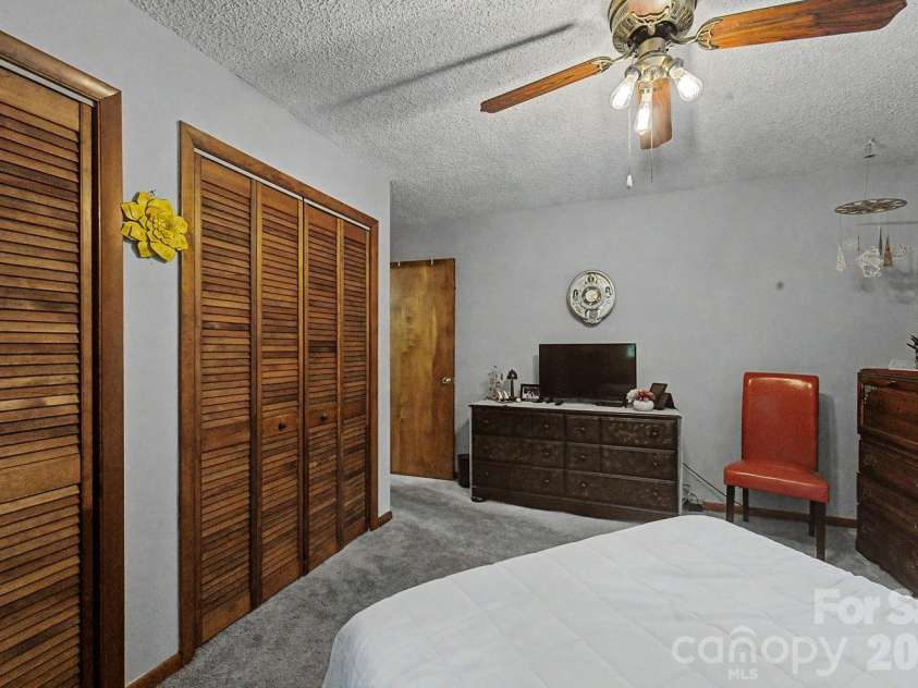 278 Crocus Lane, Sylva, NC 28779.  MLS# CAR4402695, YatesRealty ID 36829. 