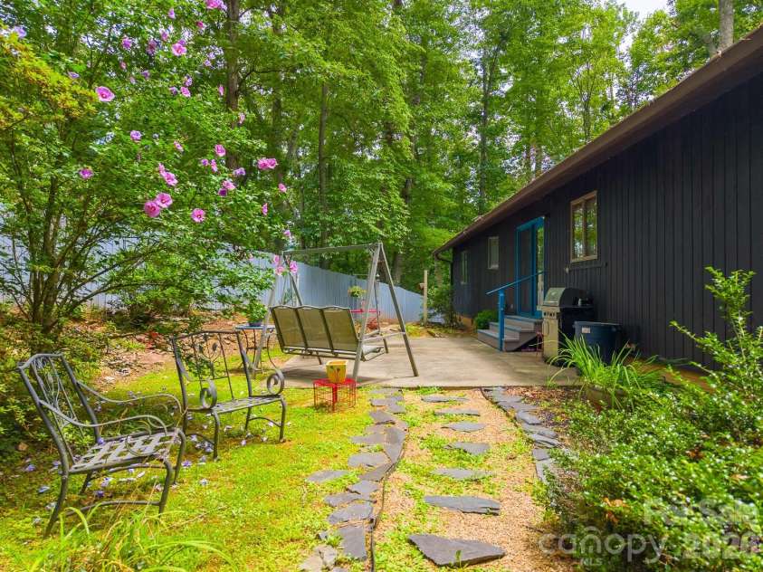 278 Crocus Lane, Sylva, NC 28779.  MLS# CAR4402695, YatesRealty ID 36829. 