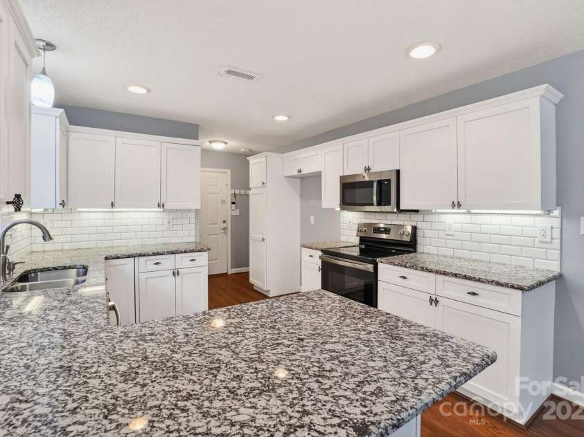 107 Bevington Way, Mooresville, NC 28117.  MLS# CAR4328029, YatesRealty ID 3683. 