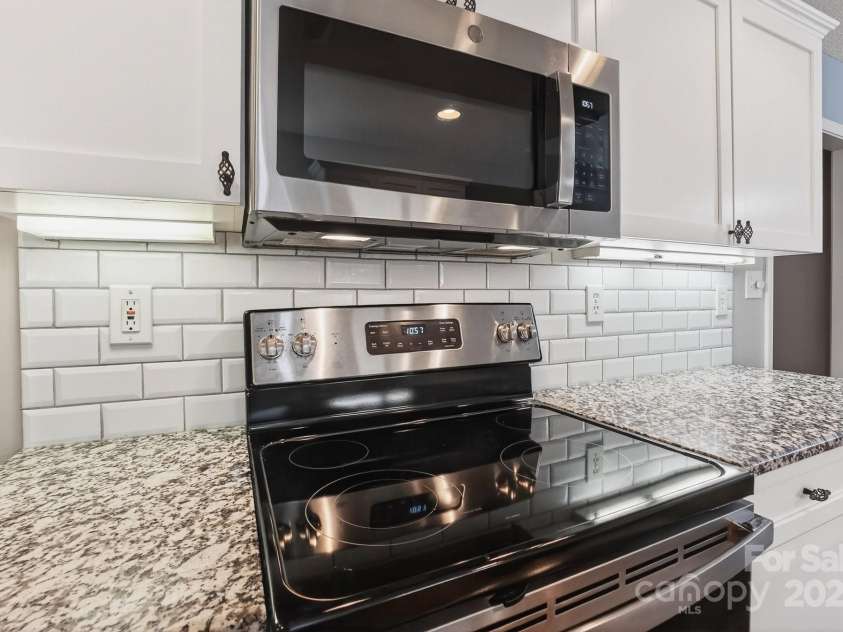 107 Bevington Way, Mooresville, NC 28117.  MLS# CAR4328029, YatesRealty ID 3683. 