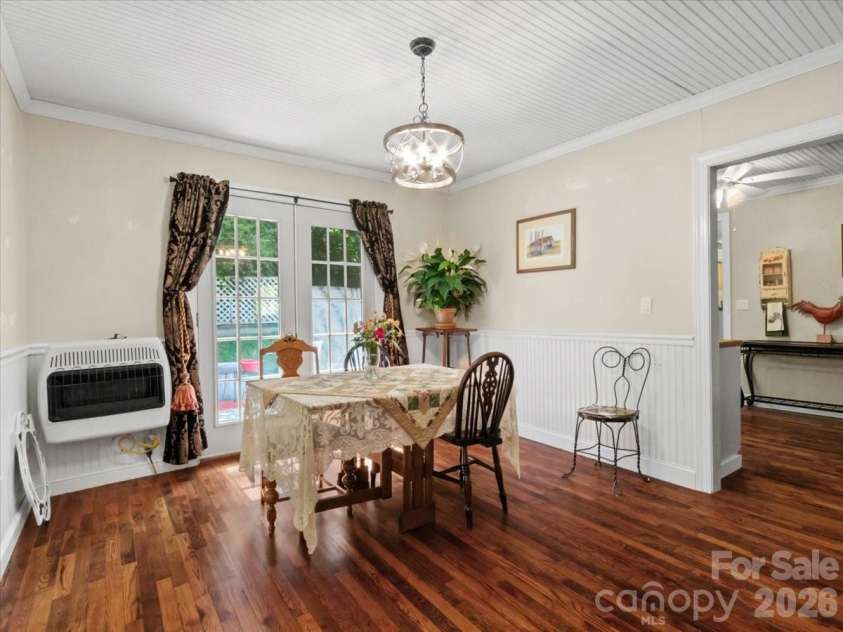 9130 Double Island Road, Green Mountain, NC 28740.  MLS# CAR4400498, YatesRealty ID 36831. 