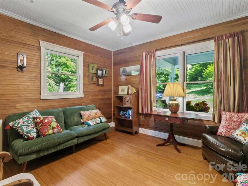 9130 Double Island Road, Green Mountain, NC 28740.  MLS# CAR4400498, YatesRealty ID 36831. 