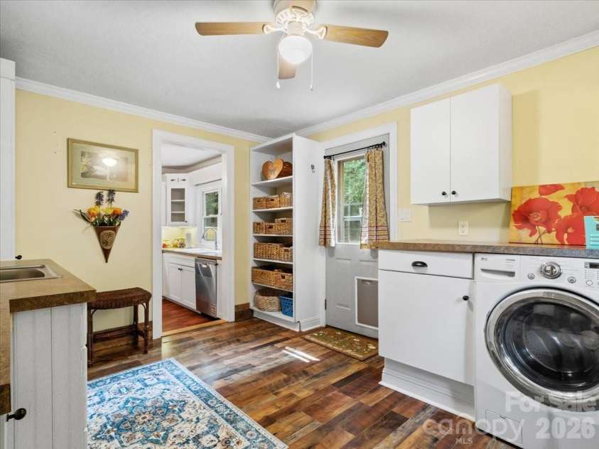 9130 Double Island Road, Green Mountain, NC 28740.  MLS# CAR4400498, YatesRealty ID 36831. 