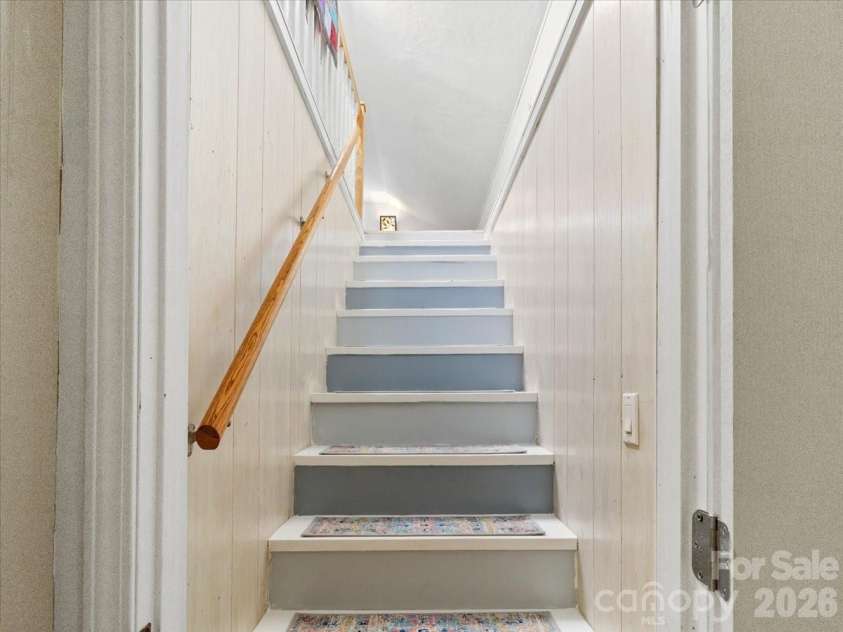 9130 Double Island Road, Green Mountain, NC 28740.  MLS# CAR4400498, YatesRealty ID 36831. 