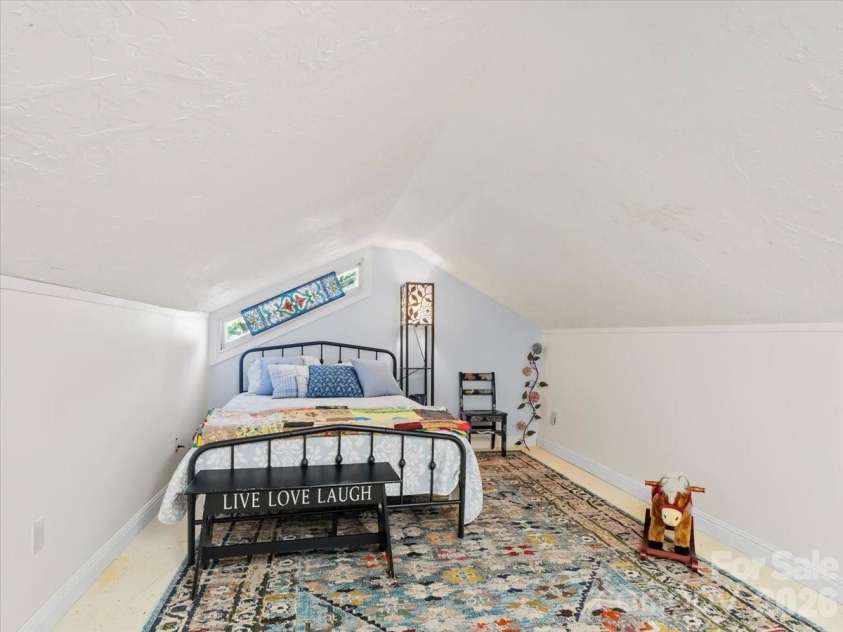 9130 Double Island Road, Green Mountain, NC 28740.  MLS# CAR4400498, YatesRealty ID 36831. 