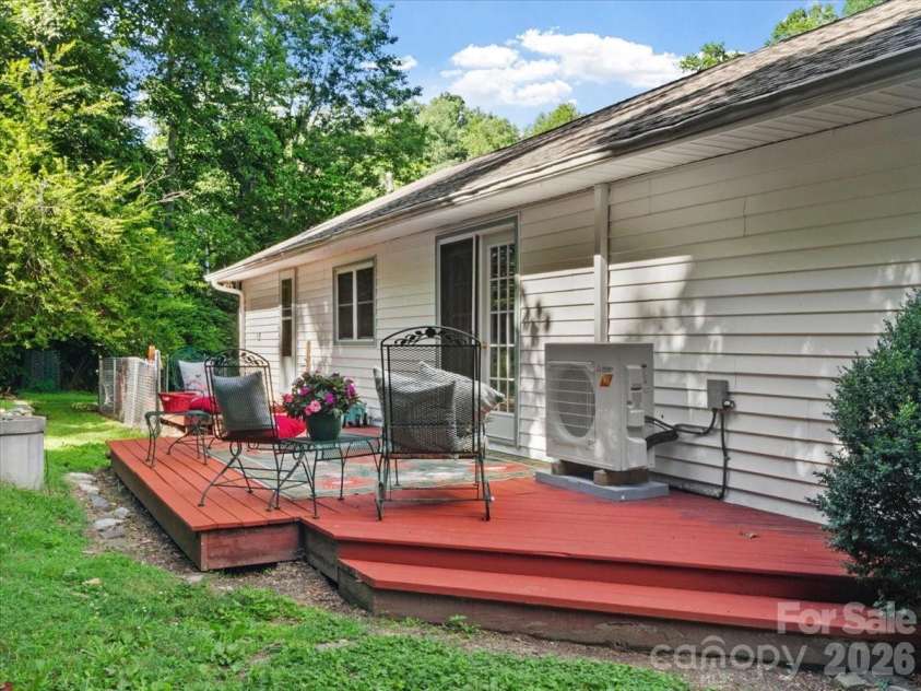 9130 Double Island Road, Green Mountain, NC 28740.  MLS# CAR4400498, YatesRealty ID 36831. 