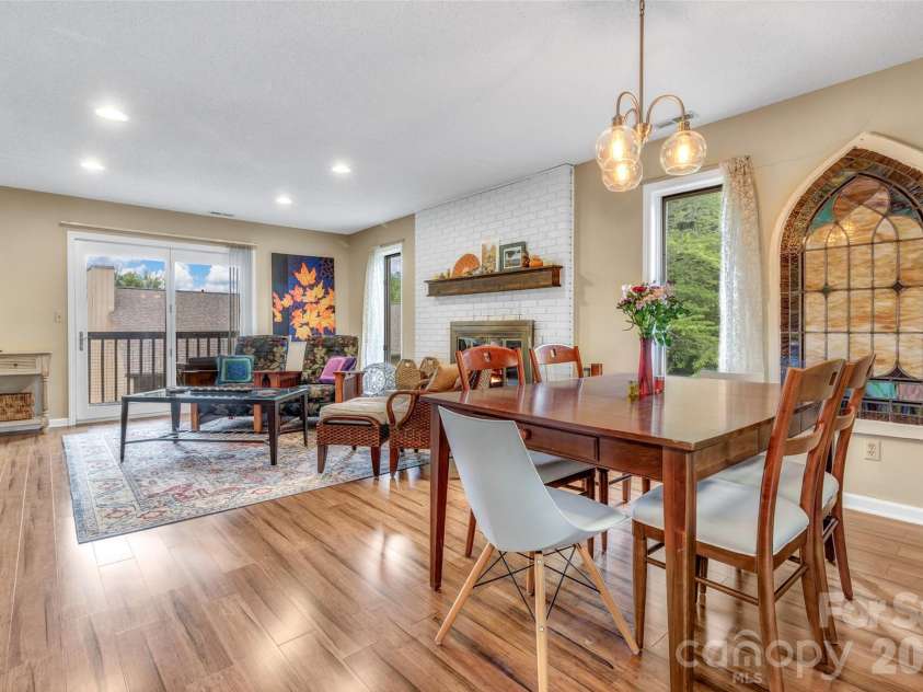 117 Pebble Creek Drive, Asheville, NC 28803.  MLS# CAR4400898, YatesRealty ID 36834. 