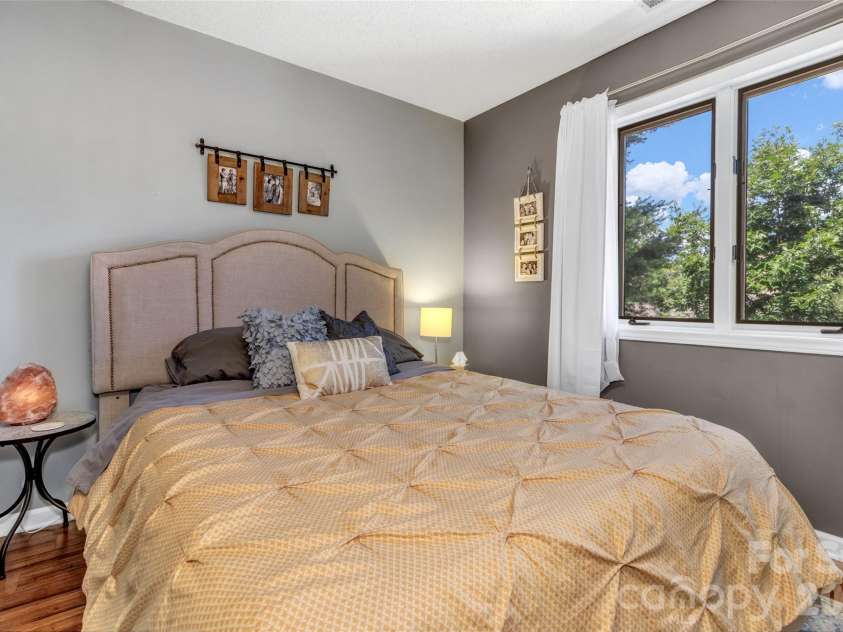117 Pebble Creek Drive, Asheville, NC 28803.  MLS# CAR4400898, YatesRealty ID 36834. 