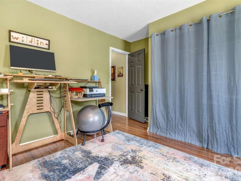 117 Pebble Creek Drive, Asheville, NC 28803.  MLS# CAR4400898, YatesRealty ID 36834. 