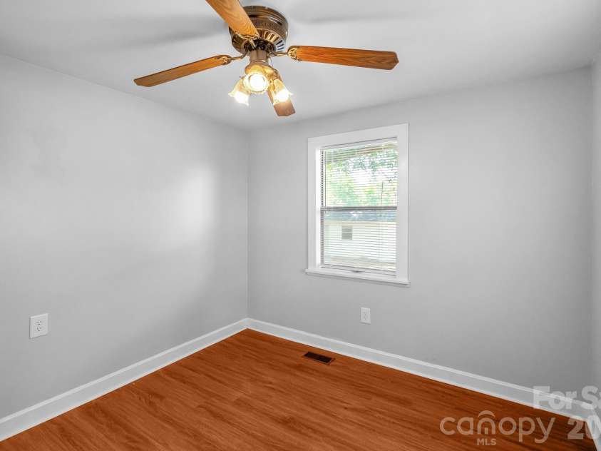 197 Faulkenberry Road, Pageland, SC 29728.  MLS# CAR4401542, YatesRealty ID 36836. 