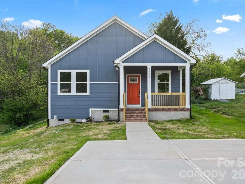 1129 3rd Street, Spencer, NC 28159.  MLS# CAR4368493, YatesRealty ID 36838. 