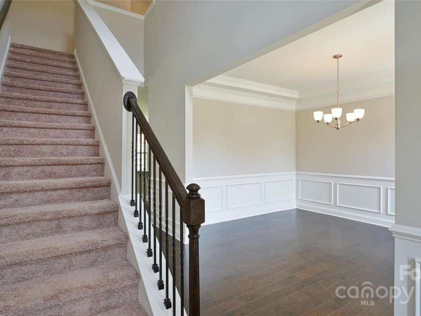 469 Fox Cove Road, Hendersonville, NC 28792.  MLS# CAR4241696, YatesRealty ID 3684. Photos are representative