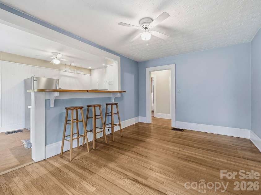 45 Fairfax Avenue, Asheville, NC 28806.  MLS# CAR4398967, YatesRealty ID 36841. 
