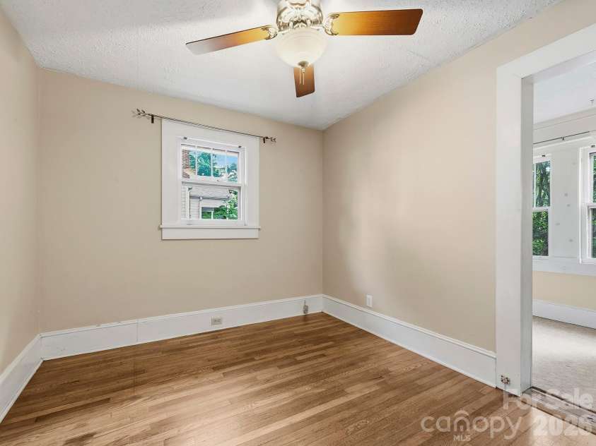 45 Fairfax Avenue, Asheville, NC 28806.  MLS# CAR4398967, YatesRealty ID 36841. 