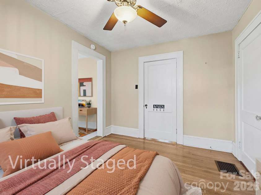 45 Fairfax Avenue, Asheville, NC 28806.  MLS# CAR4398967, YatesRealty ID 36841. 