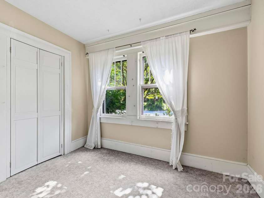 45 Fairfax Avenue, Asheville, NC 28806.  MLS# CAR4398967, YatesRealty ID 36841. 