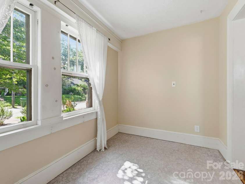 45 Fairfax Avenue, Asheville, NC 28806.  MLS# CAR4398967, YatesRealty ID 36841. 