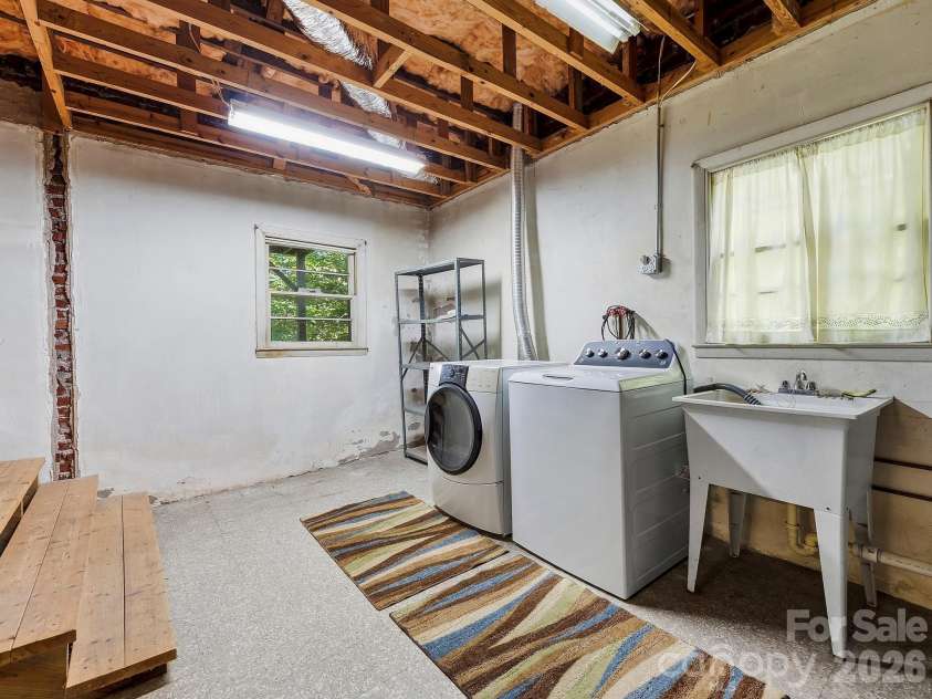 45 Fairfax Avenue, Asheville, NC 28806.  MLS# CAR4398967, YatesRealty ID 36841. 