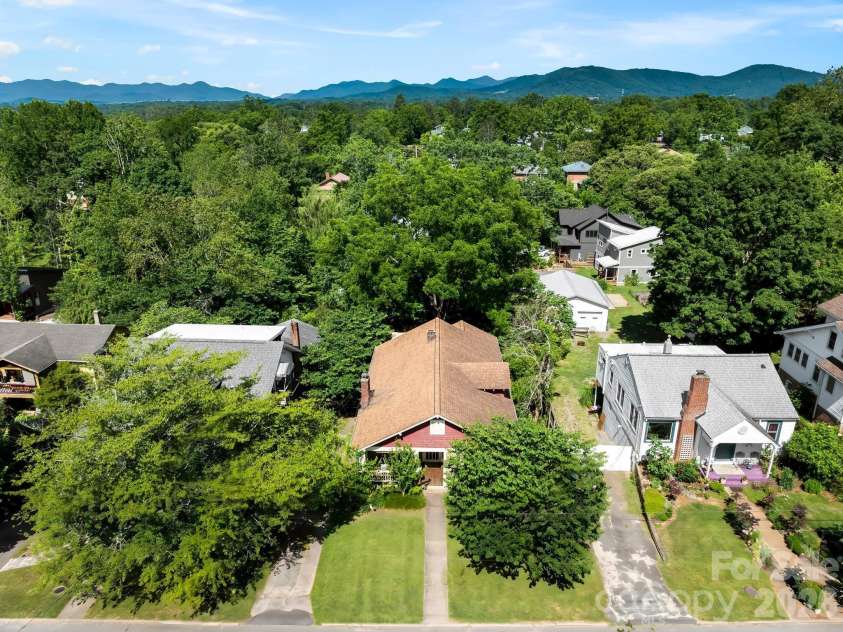 45 Fairfax Avenue, Asheville, NC 28806.  MLS# CAR4398967, YatesRealty ID 36841. 