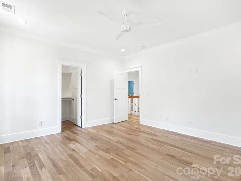 4300 Tangle Drive, Charlotte, NC 28211.  MLS# CAR4366713, YatesRealty ID 36842. Bedroom 3