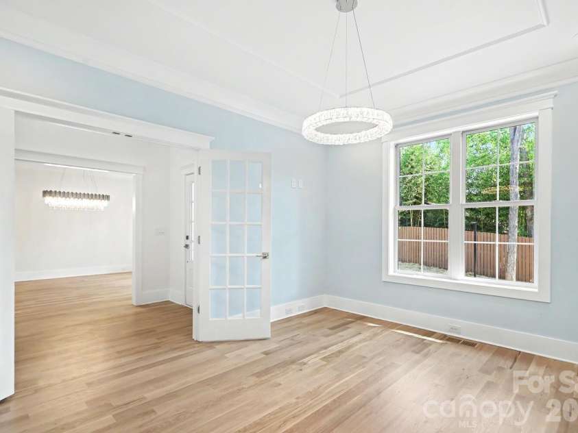 4300 Tangle Drive, Charlotte, NC 28211.  MLS# CAR4366713, YatesRealty ID 36842. Den