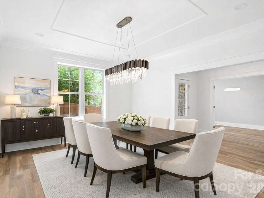 4300 Tangle Drive, Charlotte, NC 28211.  MLS# CAR4366713, YatesRealty ID 36842. Dining Room