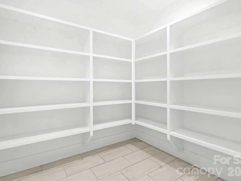 4300 Tangle Drive, Charlotte, NC 28211.  MLS# CAR4366713, YatesRealty ID 36842. Pantry