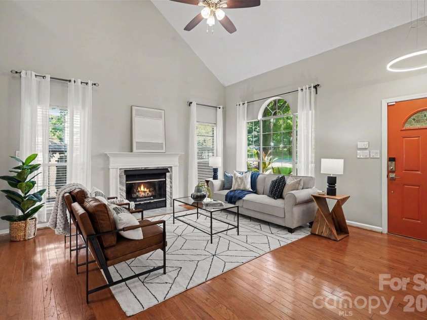 10427 Danesway Lane, Cornelius, NC 28031.  MLS# CAR4398912, YatesRealty ID 36843. 