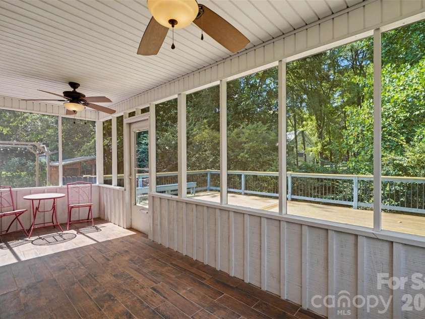 10427 Danesway Lane, Cornelius, NC 28031.  MLS# CAR4398912, YatesRealty ID 36843. 