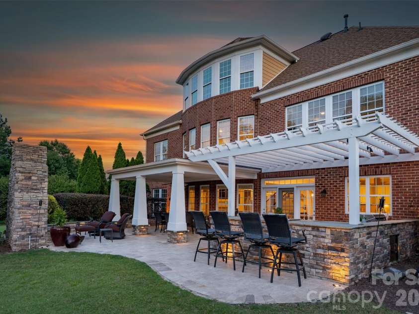 10210 Alouette Drive, Waxhaw, NC 28173.  MLS# CAR4398945, YatesRealty ID 36844. 