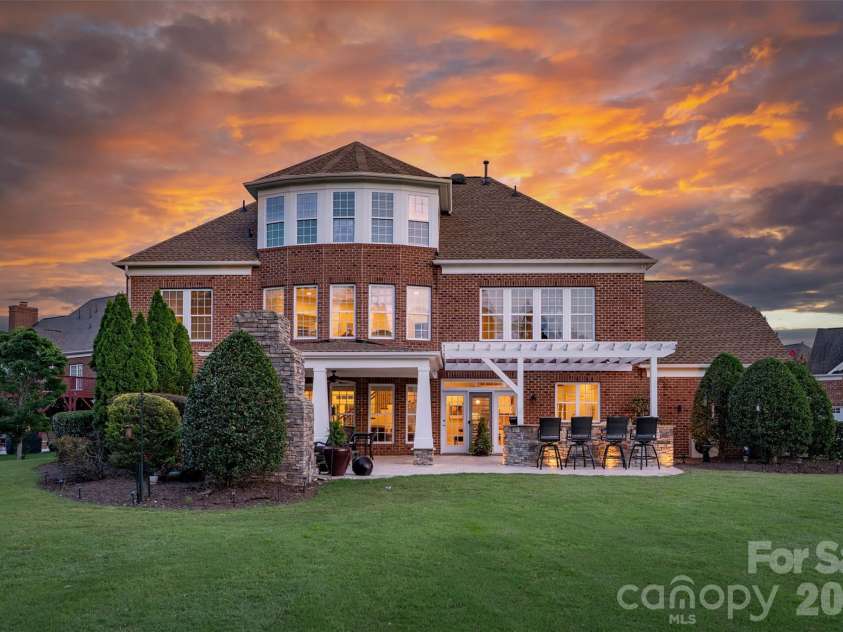 10210 Alouette Drive, Waxhaw, NC 28173.  MLS# CAR4398945, YatesRealty ID 36844. 