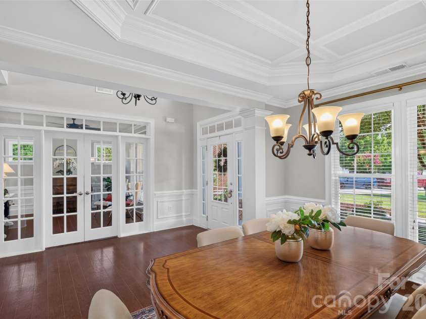10210 Alouette Drive, Waxhaw, NC 28173.  MLS# CAR4398945, YatesRealty ID 36844. Dining room