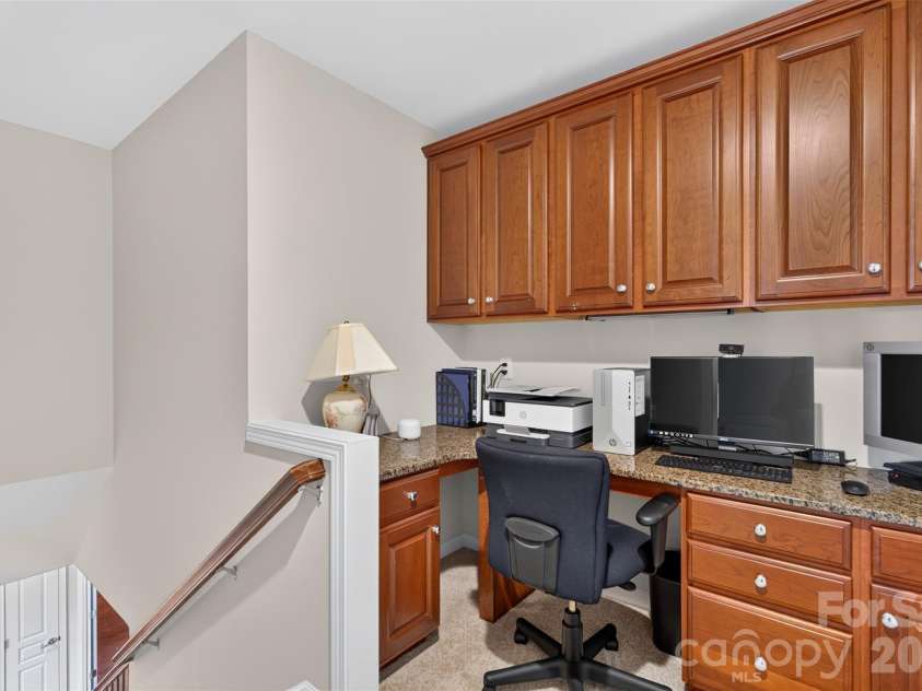 10210 Alouette Drive, Waxhaw, NC 28173.  MLS# CAR4398945, YatesRealty ID 36844. Third floor homework area