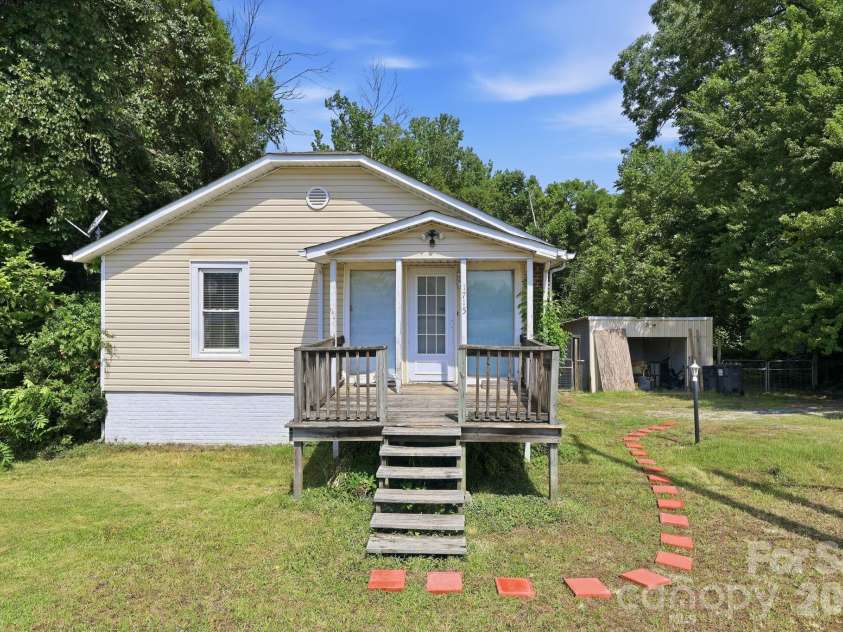 1715 Main Street, China Grove, NC 28023.  MLS# CAR4401258, YatesRealty ID 36845. 