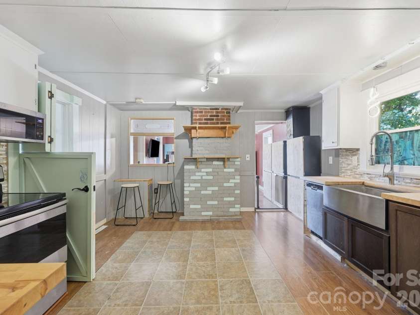 1715 Main Street, China Grove, NC 28023.  MLS# CAR4401258, YatesRealty ID 36845. 