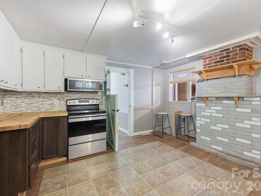 1715 Main Street, China Grove, NC 28023.  MLS# CAR4401258, YatesRealty ID 36845. 