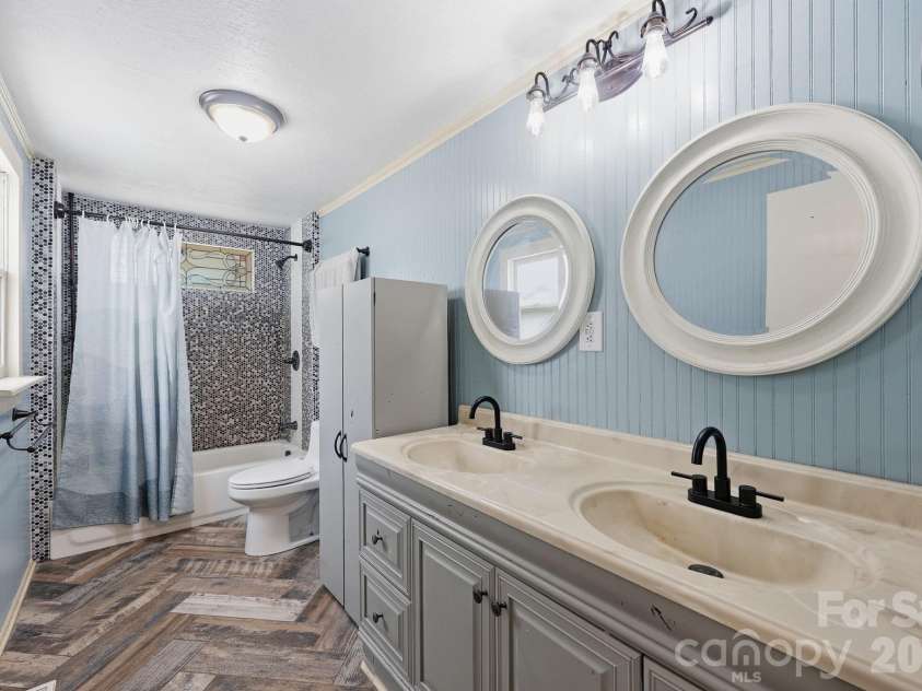 1715 Main Street, China Grove, NC 28023.  MLS# CAR4401258, YatesRealty ID 36845. 