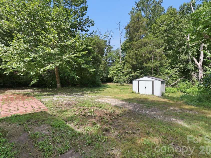 1715 Main Street, China Grove, NC 28023.  MLS# CAR4401258, YatesRealty ID 36845. 