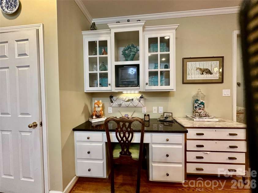 1093 Fairfield Drive, Gastonia, NC 28054.  MLS# CAR4396984, YatesRealty ID 36848. 