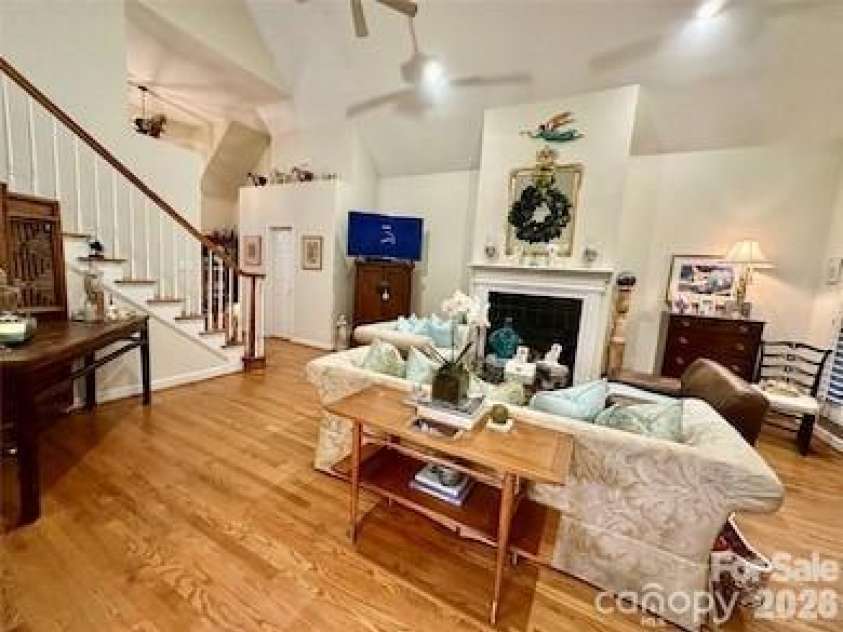 1093 Fairfield Drive, Gastonia, NC 28054.  MLS# CAR4396984, YatesRealty ID 36848. 