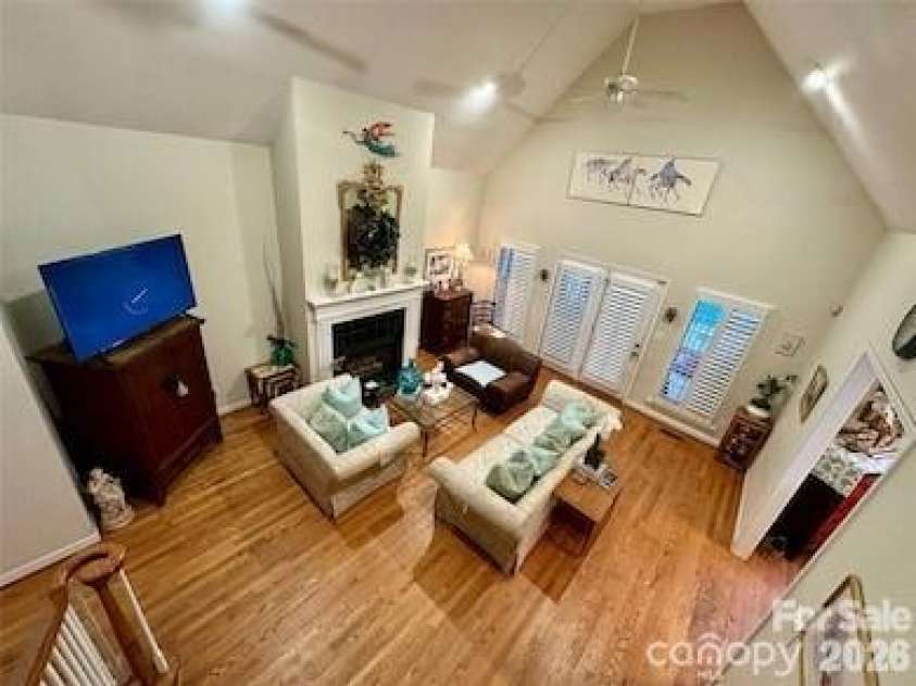 1093 Fairfield Drive, Gastonia, NC 28054.  MLS# CAR4396984, YatesRealty ID 36848. 