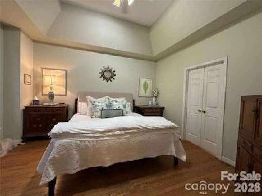 1093 Fairfield Drive, Gastonia, NC 28054.  MLS# CAR4396984, YatesRealty ID 36848. 