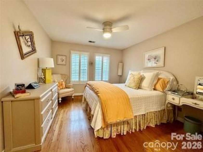 1093 Fairfield Drive, Gastonia, NC 28054.  MLS# CAR4396984, YatesRealty ID 36848. 