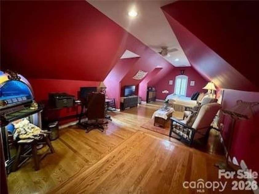 1093 Fairfield Drive, Gastonia, NC 28054.  MLS# CAR4396984, YatesRealty ID 36848. 