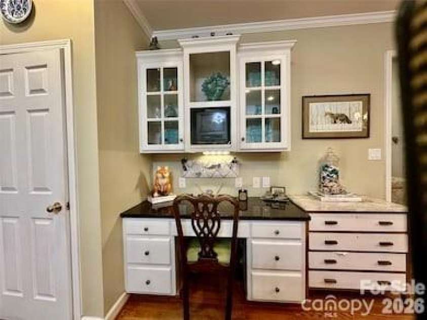 1093 Fairfield Drive, Gastonia, NC 28054.  MLS# CAR4396984, YatesRealty ID 36848. 