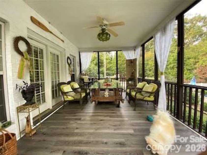 1093 Fairfield Drive, Gastonia, NC 28054.  MLS# CAR4396984, YatesRealty ID 36848. 